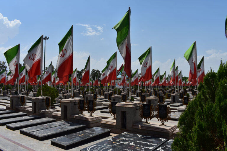 نمای گلزار شهدای کاشان